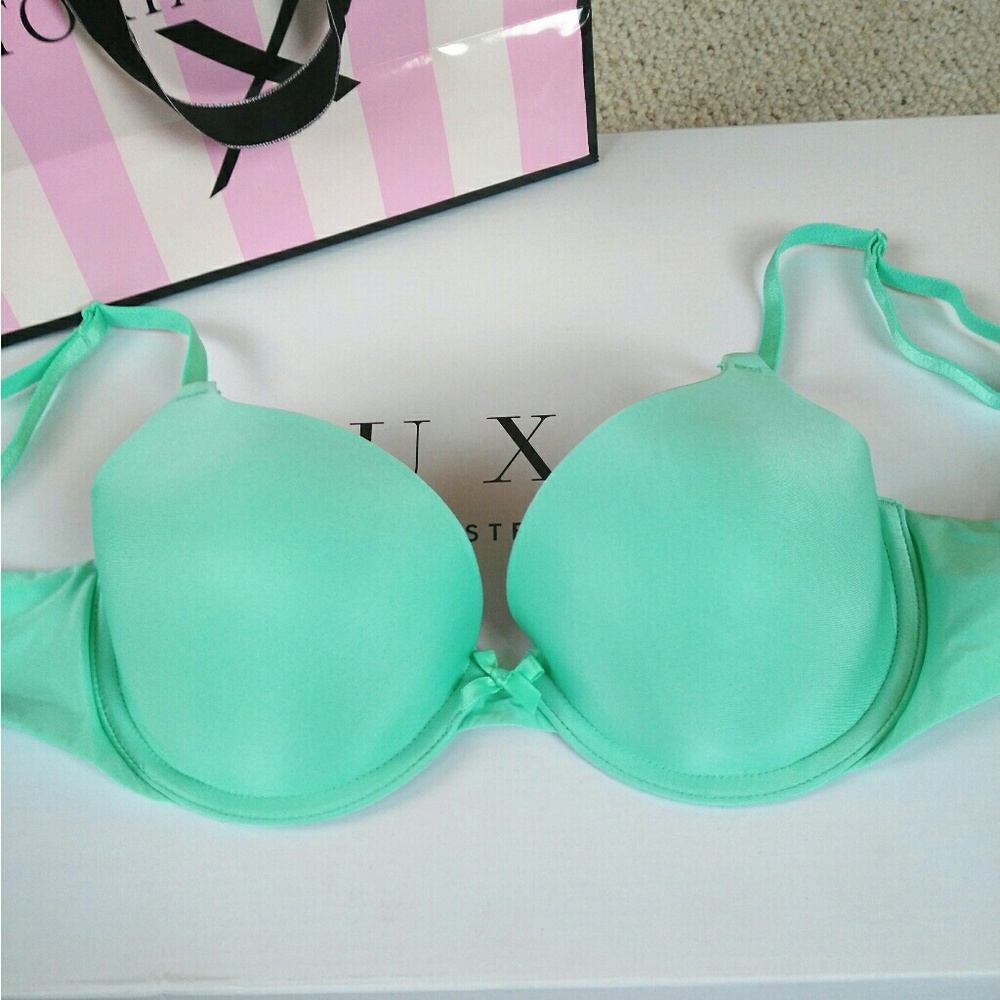 Victoria's Secret Sea Mist Demi Bra